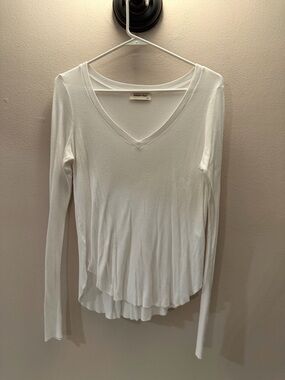 Happy Days Womens White Ribbed V-Neck Long Sleeve High Low Top Small HD-250